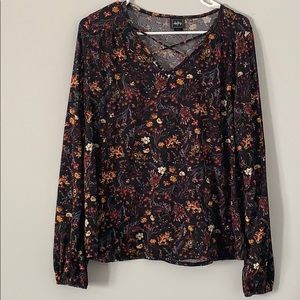 Daytrip cross-cross floral shirt, size medium